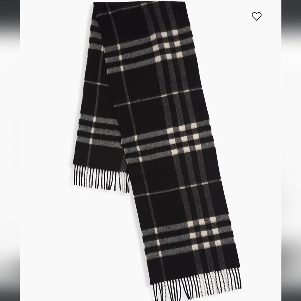 Burberry Black and White Checkered Men's Scarf